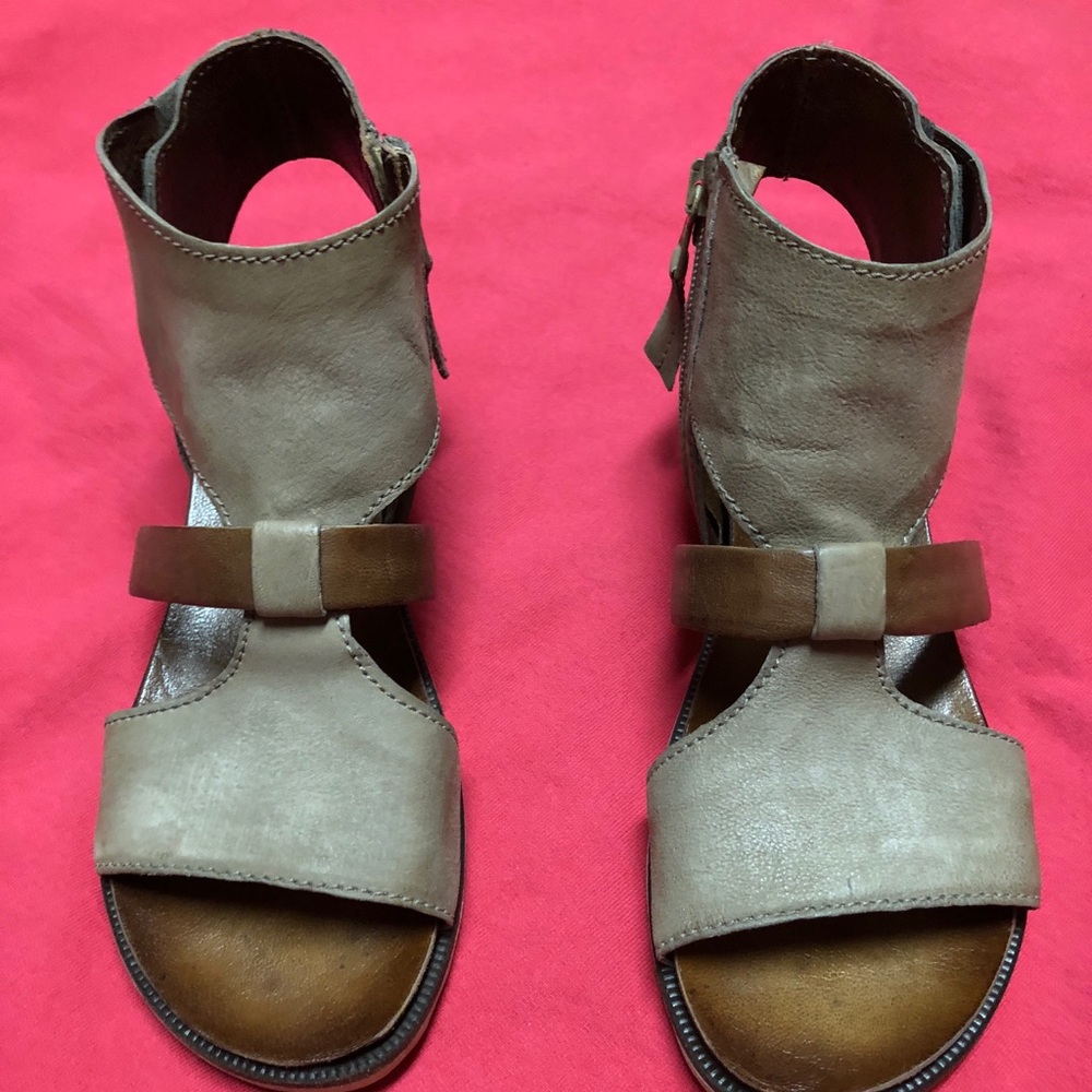 Miz Mooz Verona collection sandals